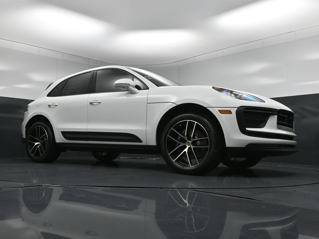 New 2026 Porsche Macan AWD/4WD image 29