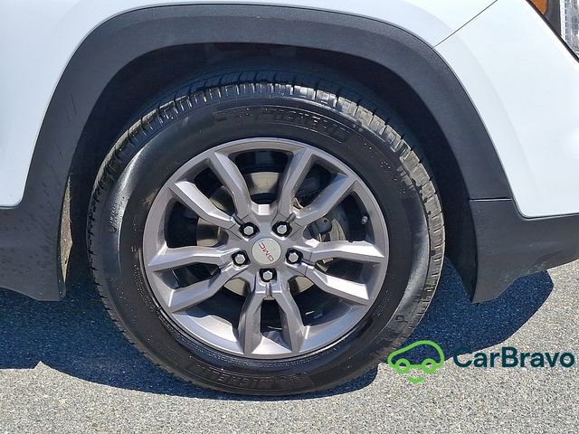 Certified 2023 GMC Terrain SLT FWD image 8