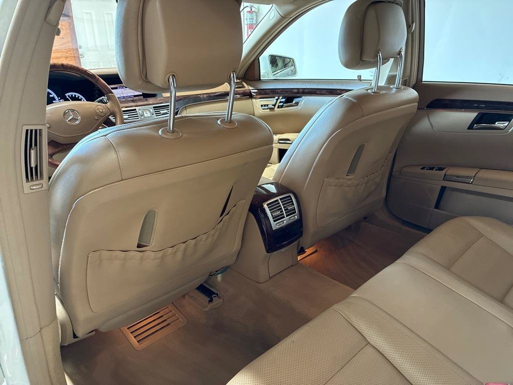 Used 2011 Mercedes-Benz S 550 image 19