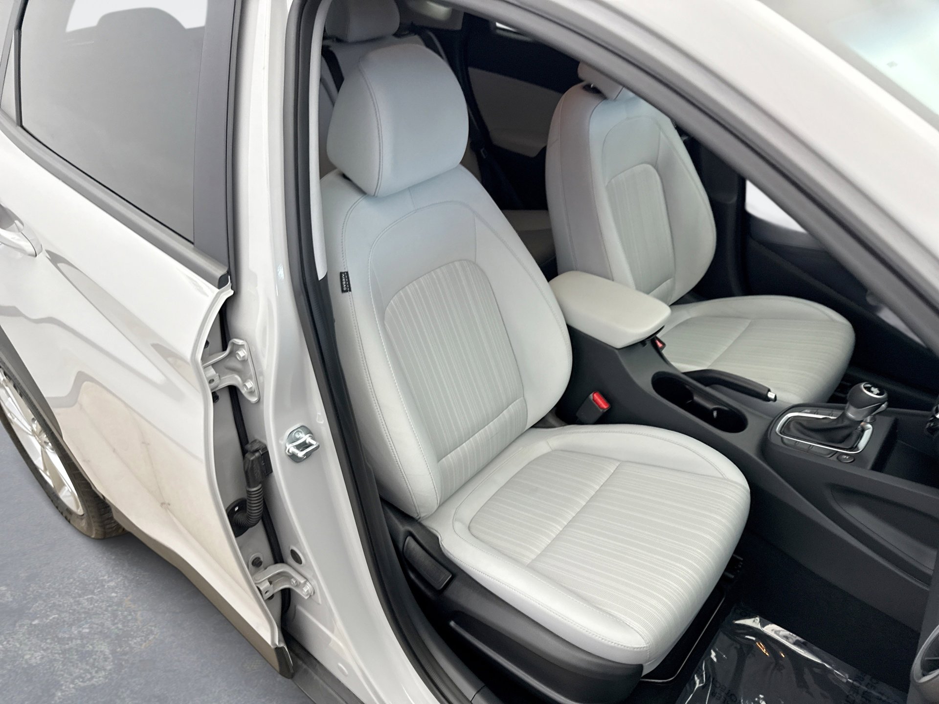 Used 2023 Hyundai Kona SEL image 16