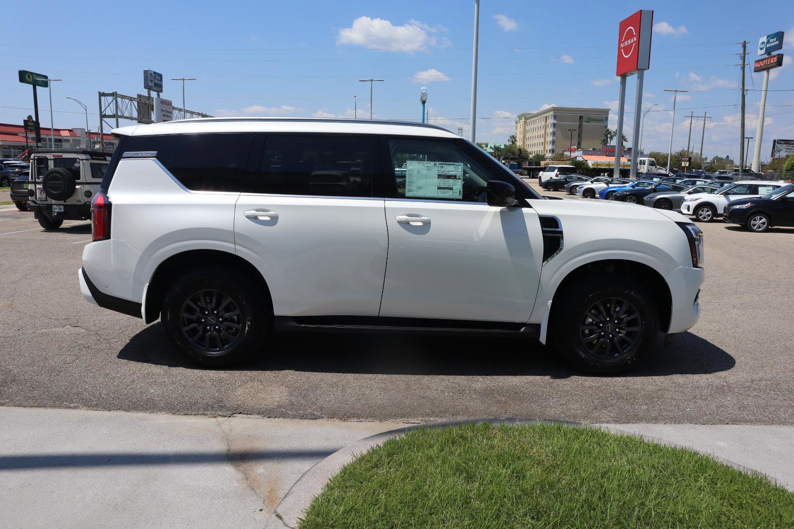 New 2026 Nissan Armada SV image 9