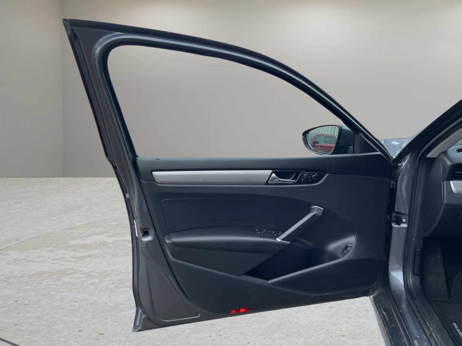 Used 2021 Volkswagen Passat 2.0T S image 9