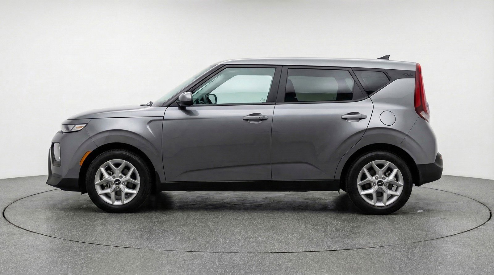 Used 2025 Kia Soul LX w/ LX Technology Package image 5