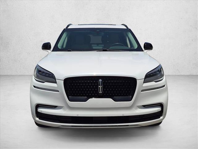 Used 2024 Lincoln Aviator Reserve w/ Equipment Group 201A RWD image 2