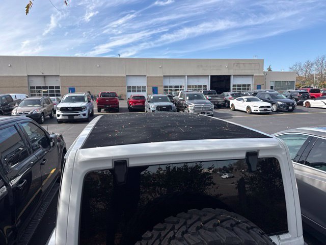 Used 2023 Jeep Wrangler Unlimited Rubicon 392 w/ Trailer Tow Package AWD/4WD image 19