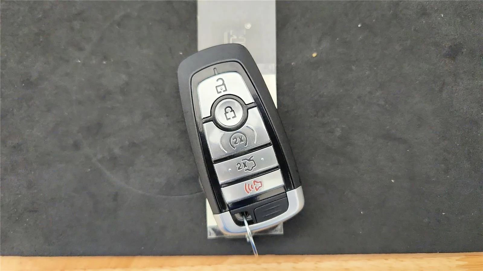 Used 2020 Ford Mustang GT w/ Equipment Group 301A RWD image 21