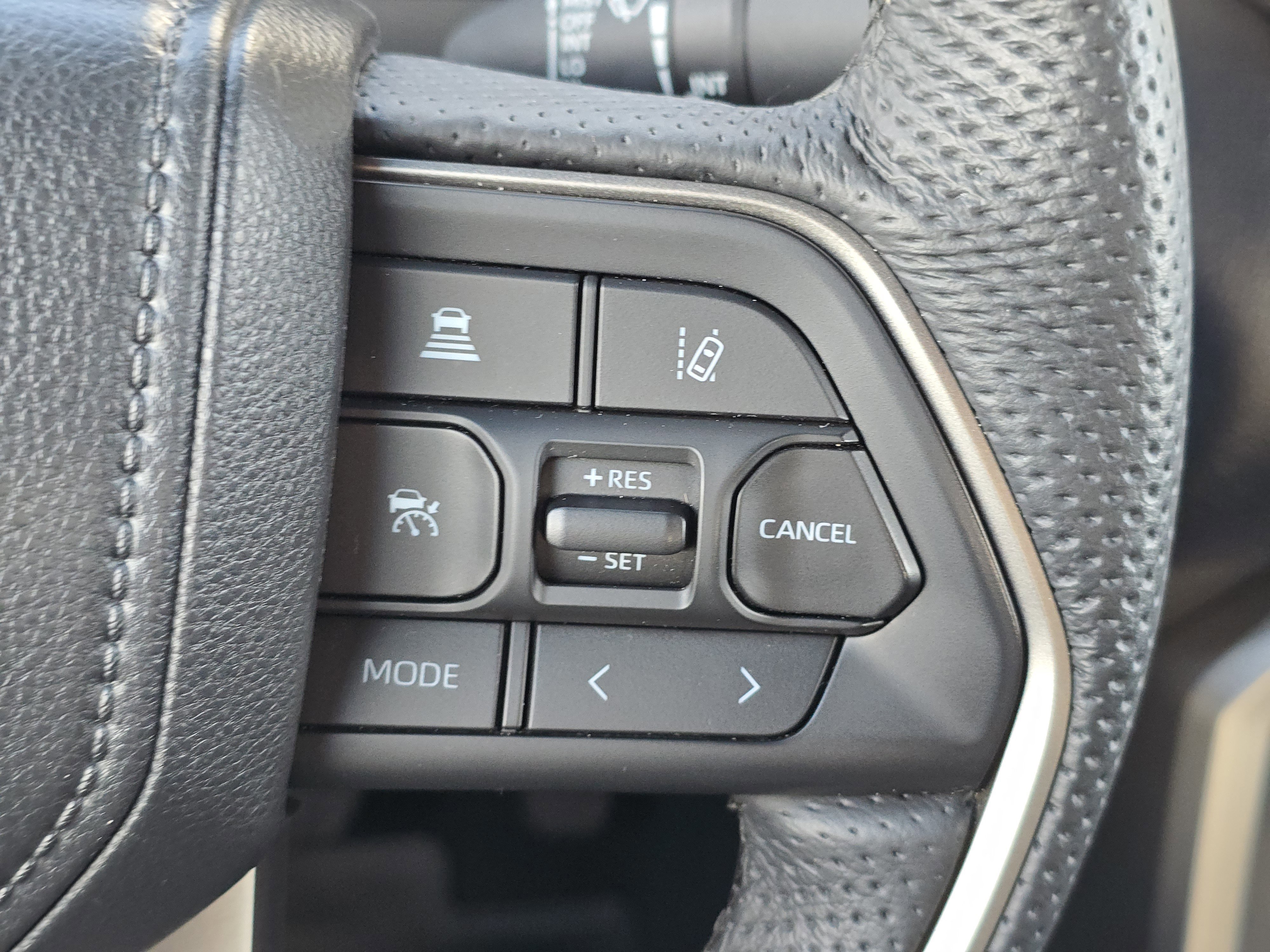 Used 2025 Toyota Tundra SR5 w/ SR5 Premium Package image 17