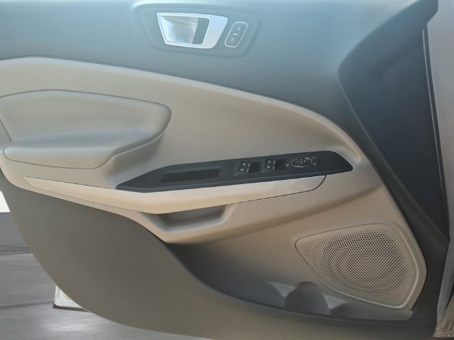 Used 2019 Ford EcoSport Titanium FWD image 17