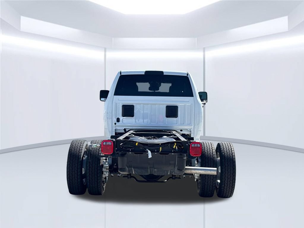 Used 2025 RAM 5500 Tradesman AWD/4WD image 4
