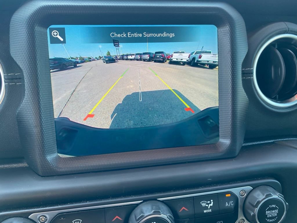 Used 2021 Jeep Gladiator Overland w/ Popular Equipment Package AWD/4WD image 22