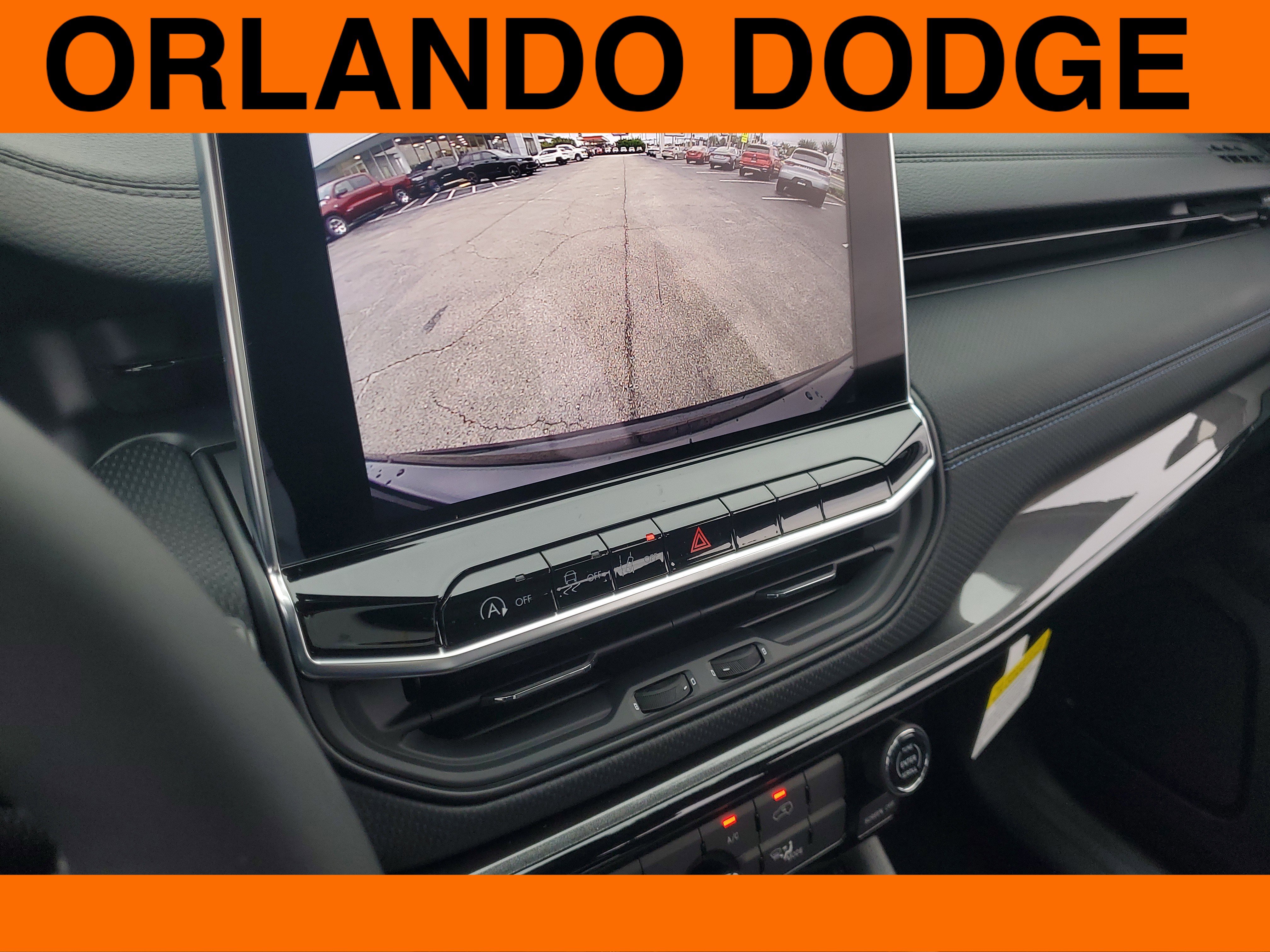 New 2026 Jeep Compass Latitude image 18