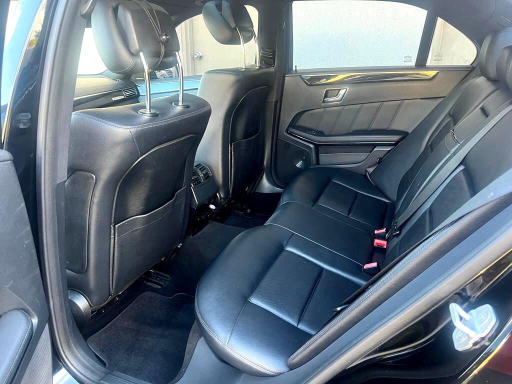 Used 2011 Mercedes-Benz E 350 Sedan image 27