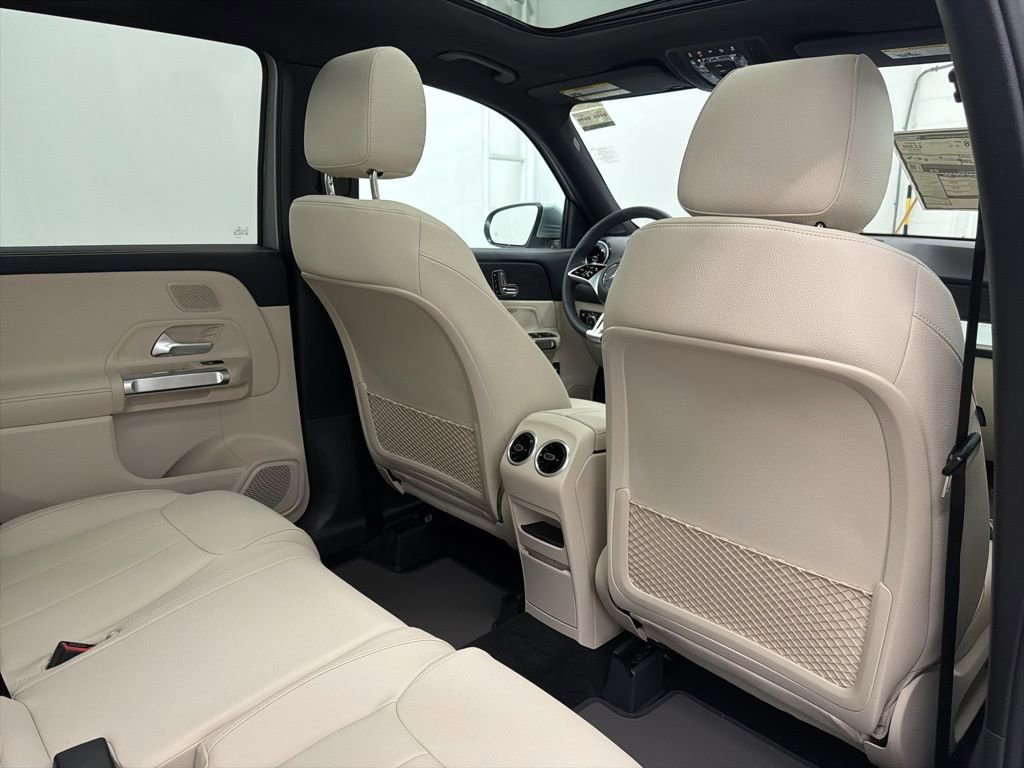 New 2026 Mercedes-Benz GLB 250 image 25