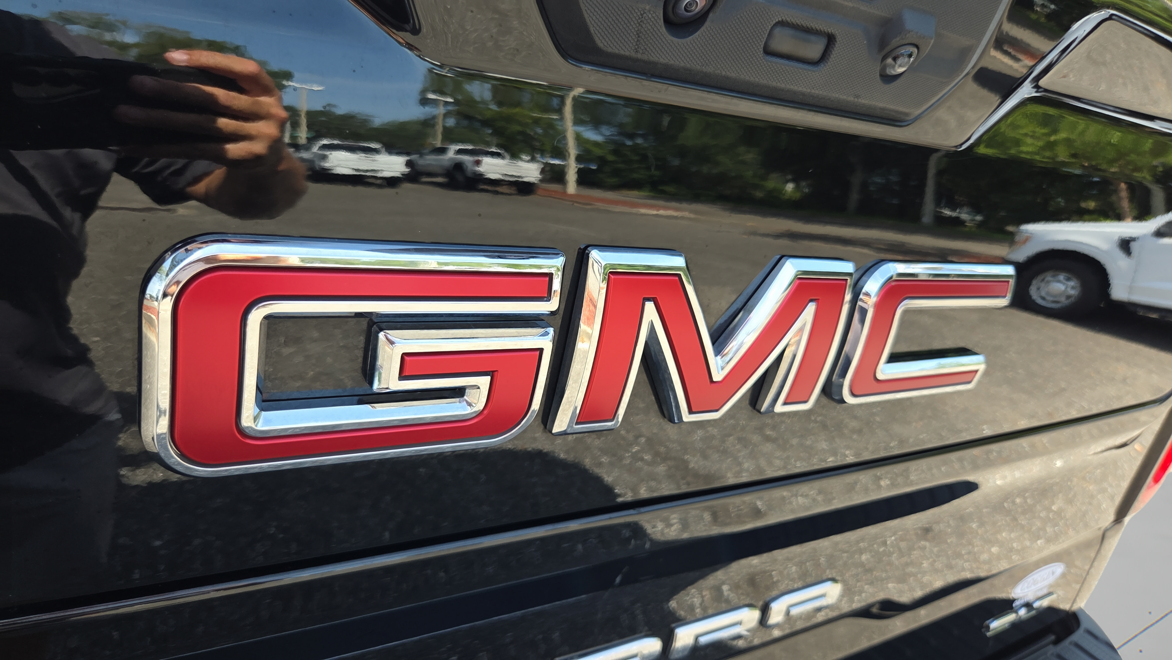 Used 2026 GMC Sierra 1500 SLT AWD/4WD image 30