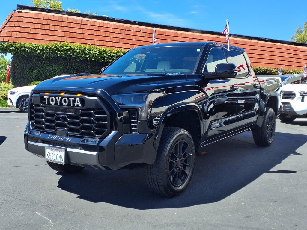 Used 2023 Toyota Tundra Capstone AWD/4WD image 38