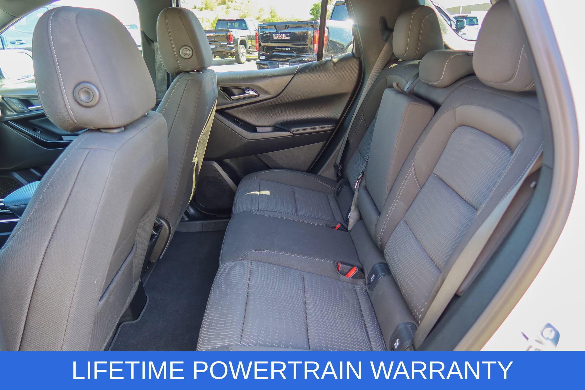 Used 2026 Chevrolet Equinox LT AWD/4WD image 12