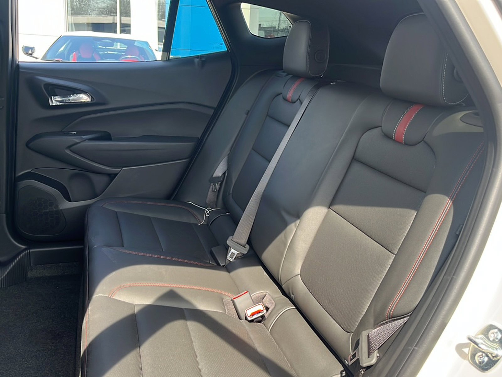 New 2026 Chevrolet Trax RS w/ Sunroof Package FWD image 17