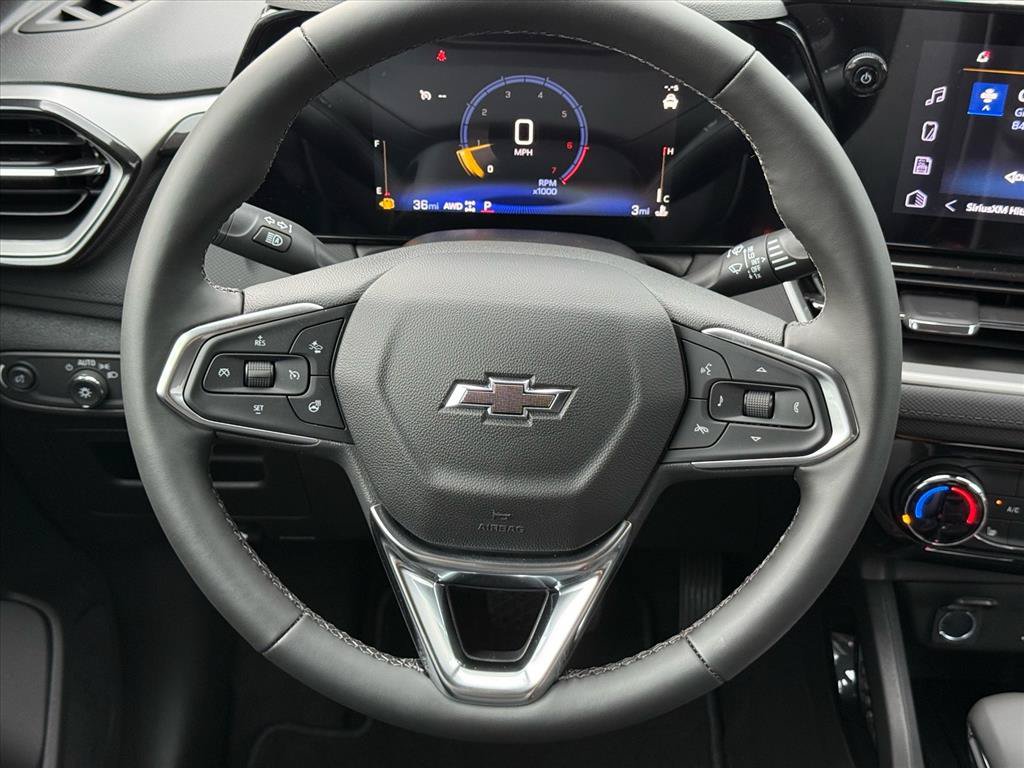 New 2026 Chevrolet TrailBlazer LT w/ Midnight Edition AWD/4WD image 6