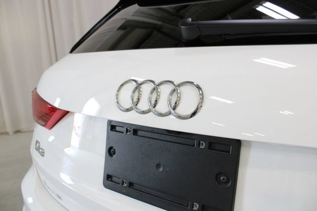 Used 2024 Audi Q3 2.0T Premium w/ Convenience Package AWD/4WD image 32