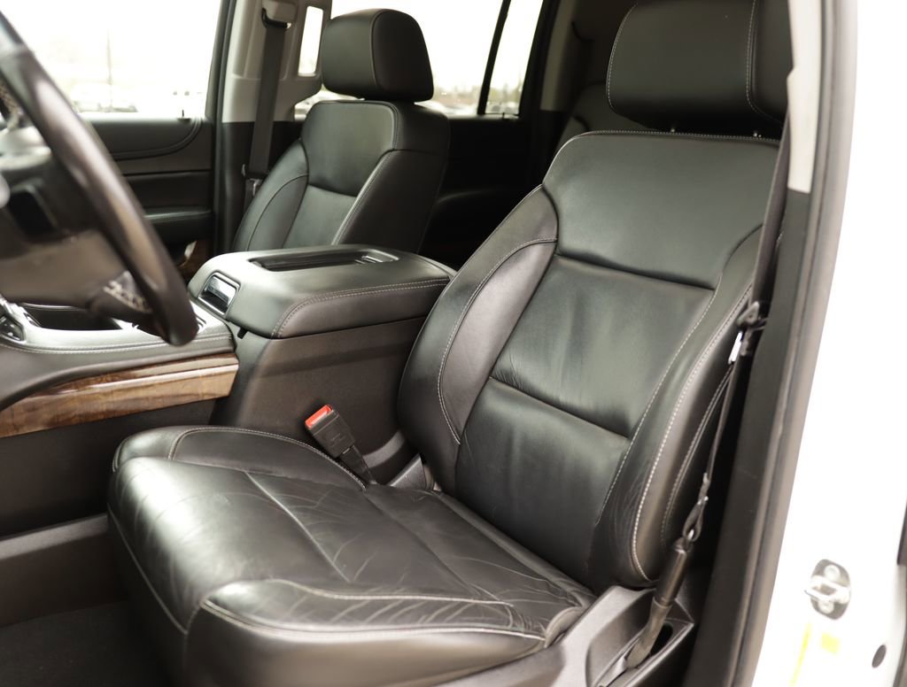 Used 2019 Chevrolet Suburban LT AWD/4WD image 25