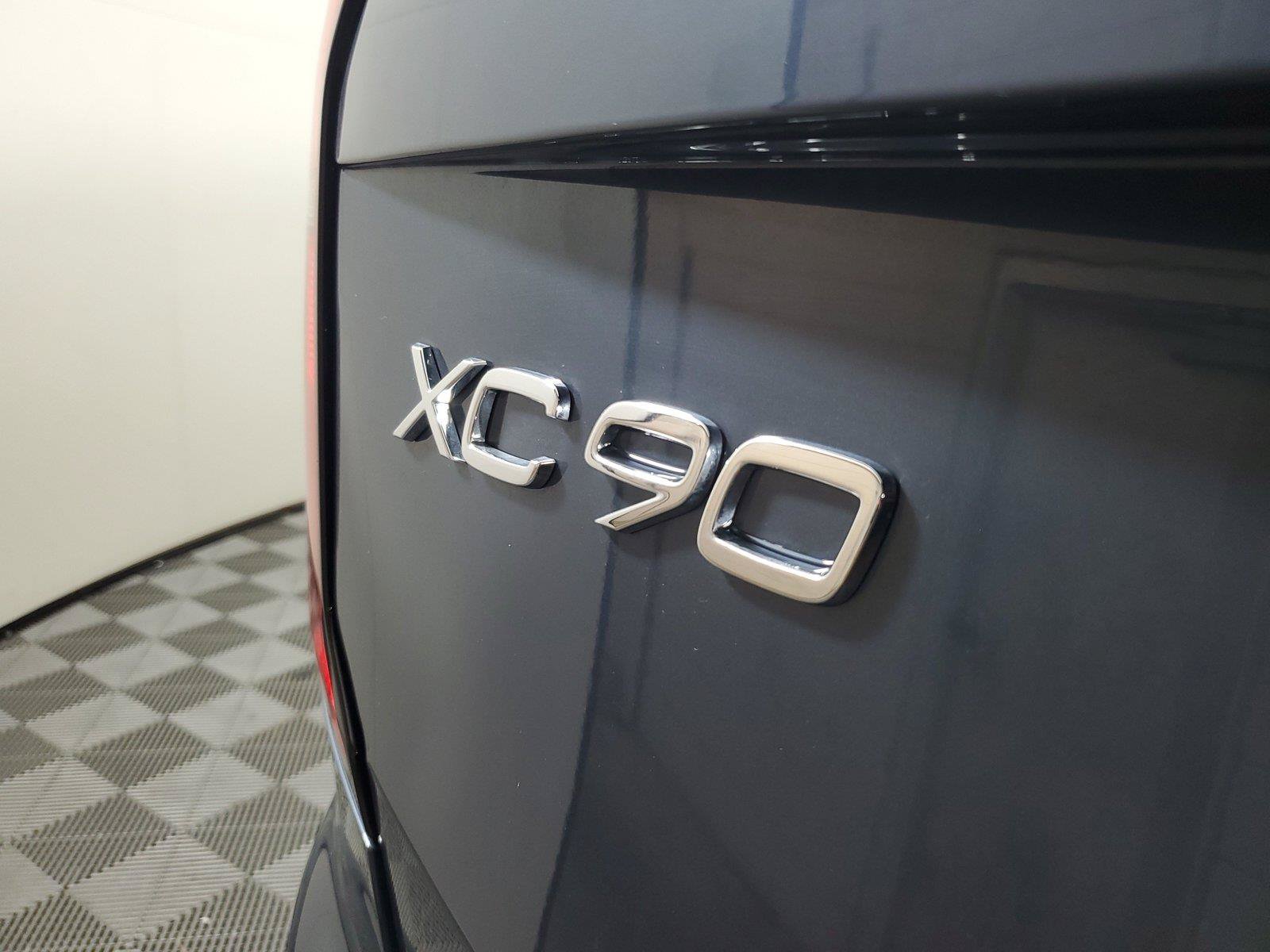 Certified 2026 Volvo XC90 B6 Plus w/ Protection Package Premier AWD/4WD image 8