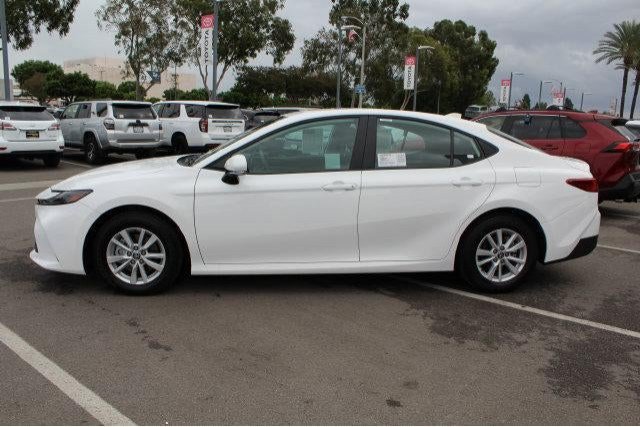 Certified 2026 Toyota Camry LE AWD/4WD image 8