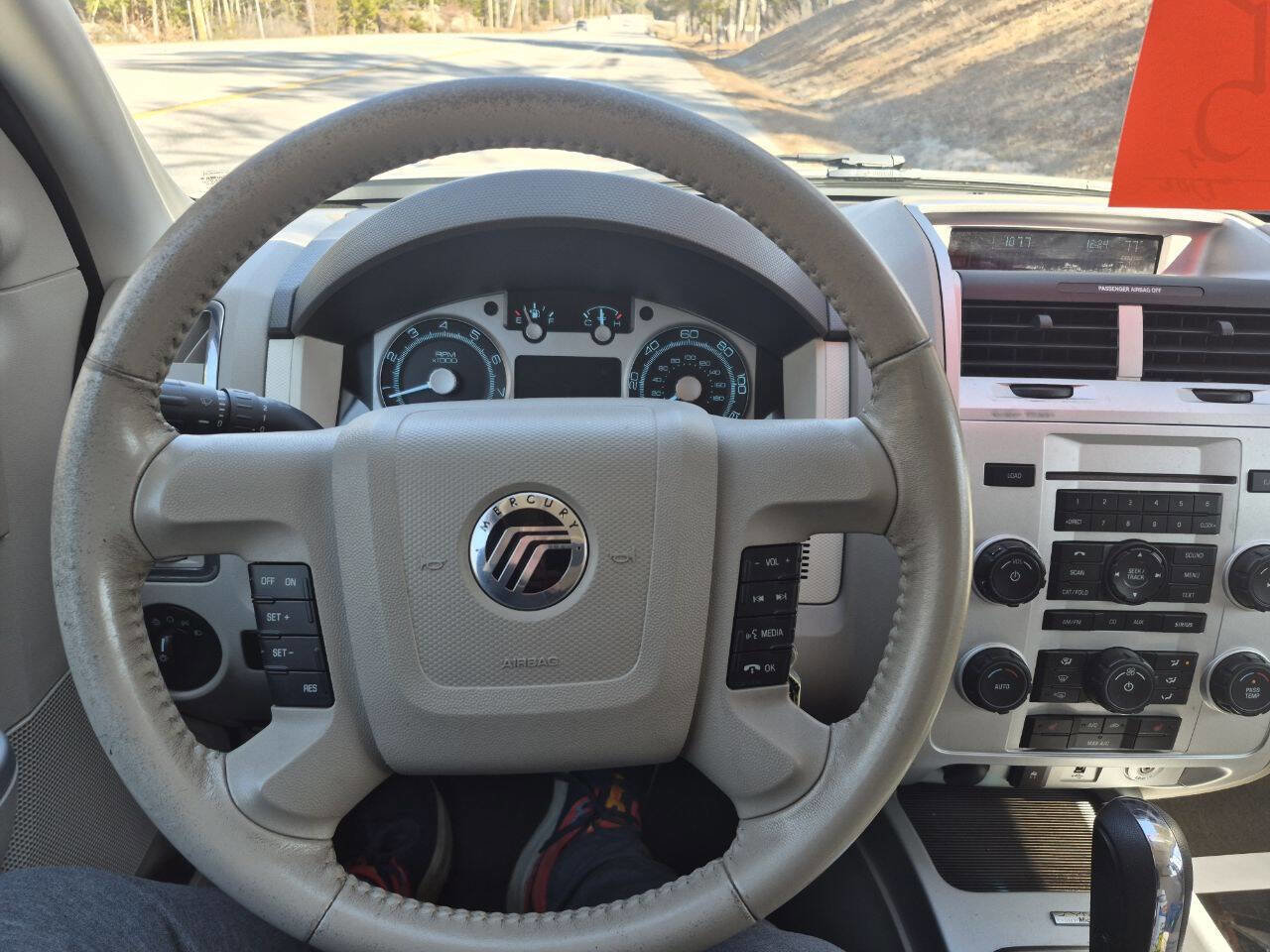 Used 2010 Mercury Mariner Premier AWD/4WD image 14