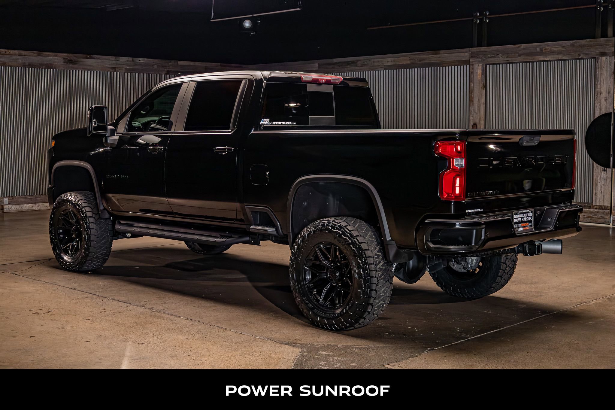 Used 2022 Chevrolet Silverado 2500 LTZ w/ LTZ Plus Package AWD/4WD image 7