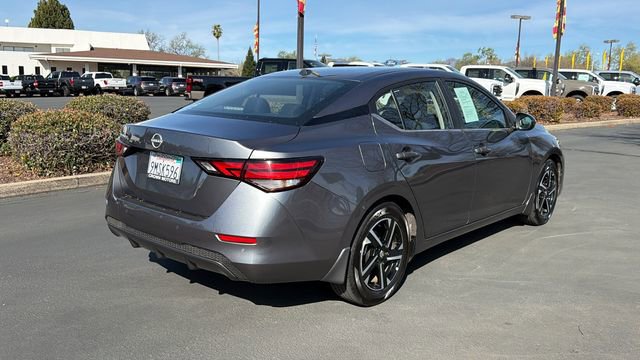 Used 2025 Nissan Sentra SV w/ All-Weather Package image 4