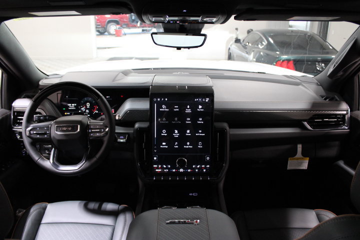 New 2026 GMC Yukon XL AT4 w/ AT4 Premium Plus Package AWD/4WD image 3
