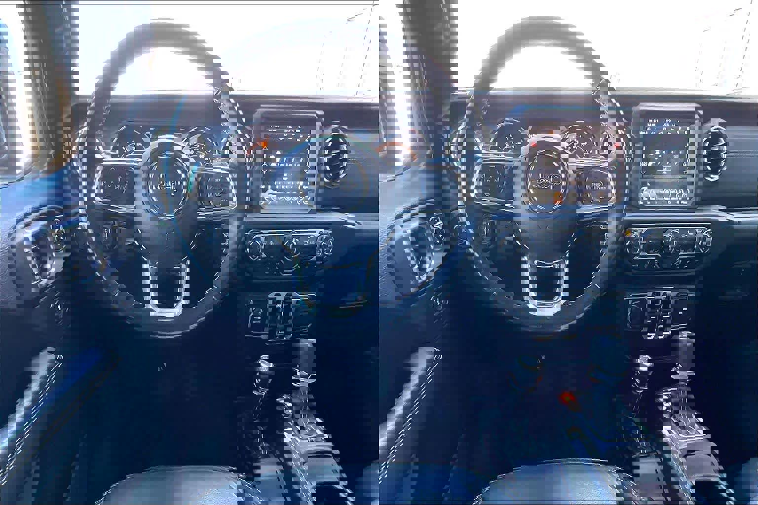 Used 2019 Jeep Wrangler Unlimited Sahara image 6