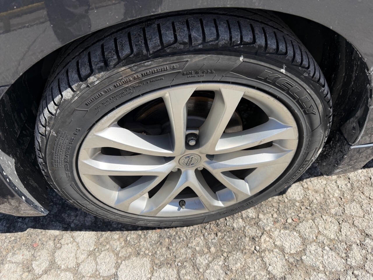 Used 2011 Nissan Altima 3.5 SR w/ 3.5SR Premium Pkg image 9