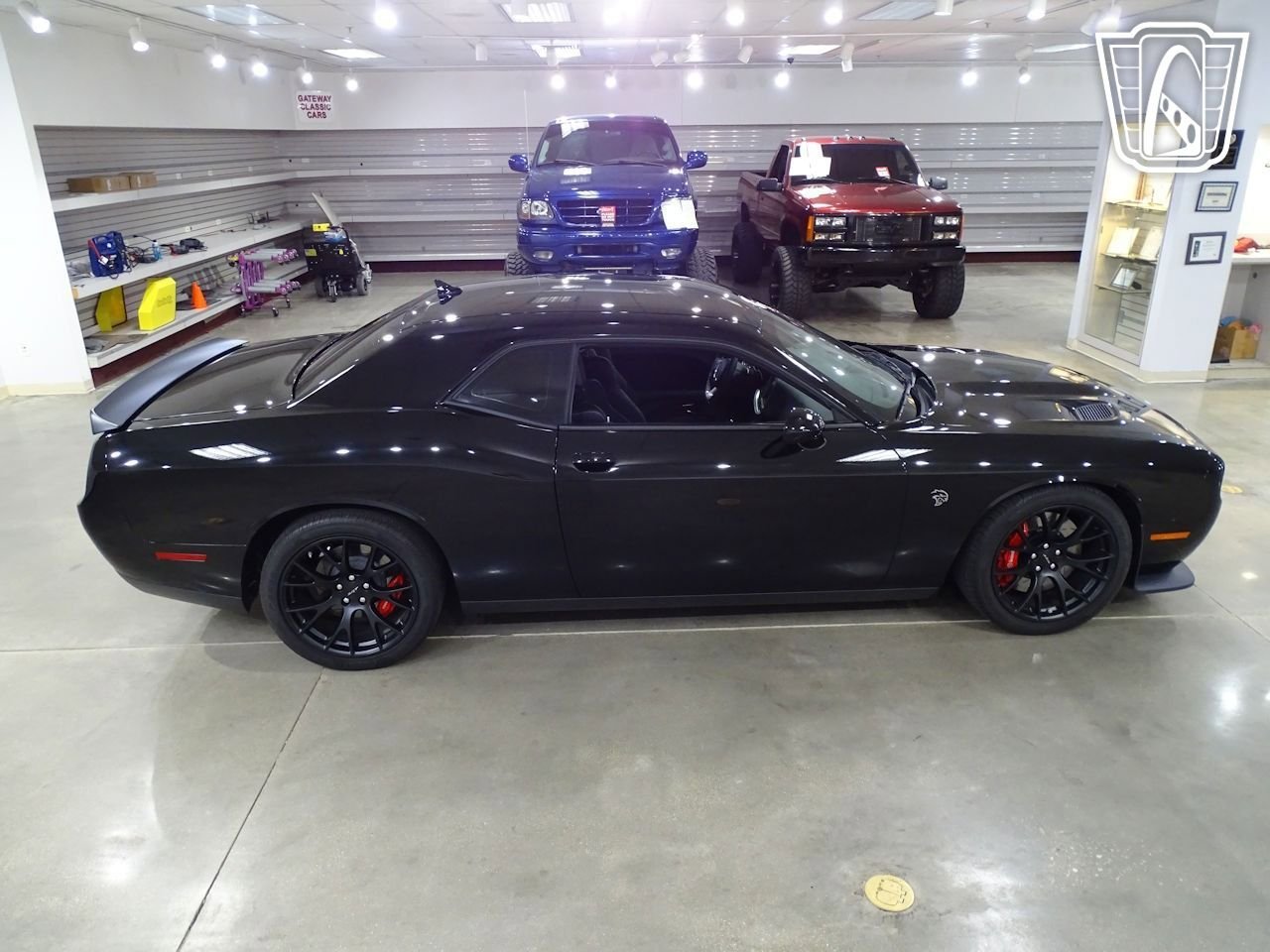 Used 2015 Dodge Challenger SRT Hellcat RWD image 18