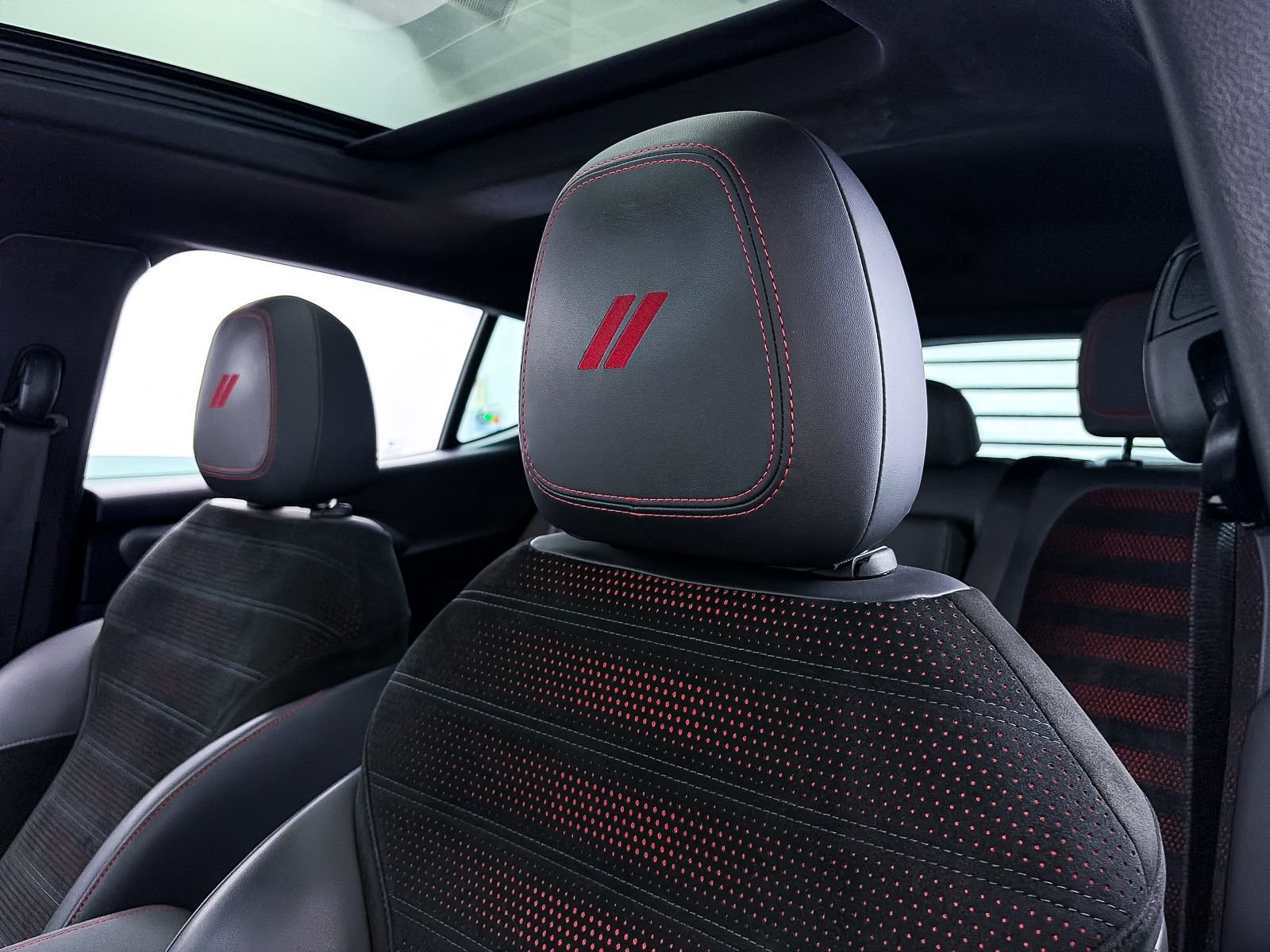 Used 2024 Dodge Hornet R/T Plus AWD/4WD image 4