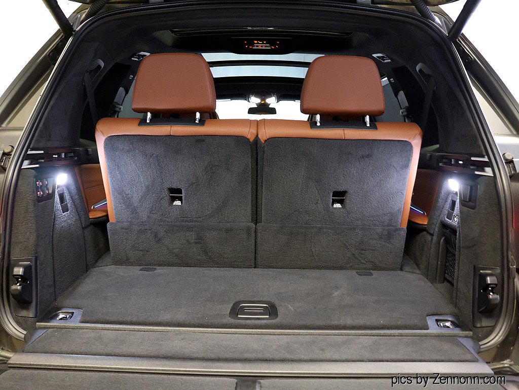 Used 2022 BMW X7 xDrive40i w/ M Sport Package image 34