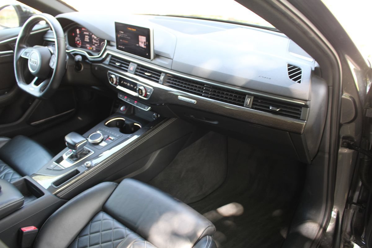 Used 2019 Audi S4 Premium Plus w/ Premium Plus Package AWD/4WD image 18