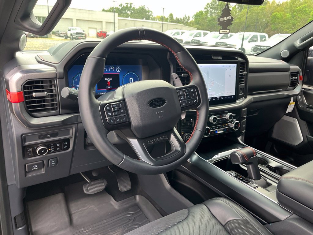 Used 2025 Ford F150 Raptor AWD/4WD image 17