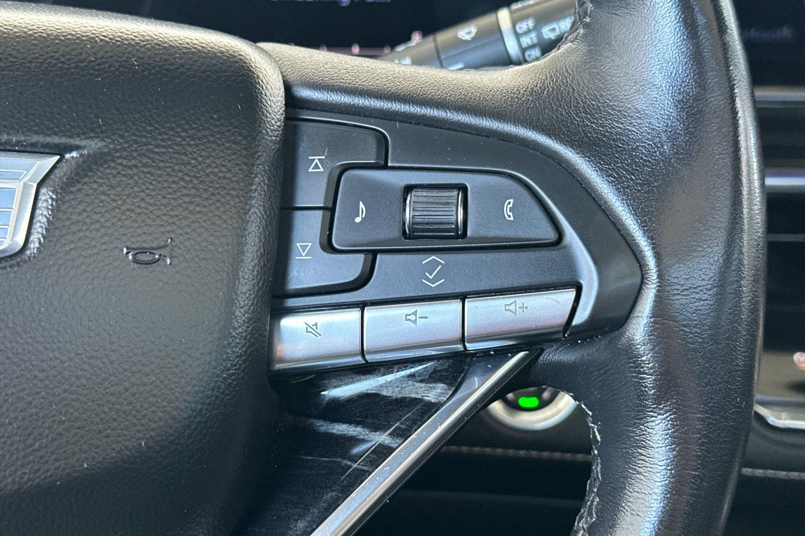 Certified 2023 Cadillac Escalade Sport AWD/4WD image 34