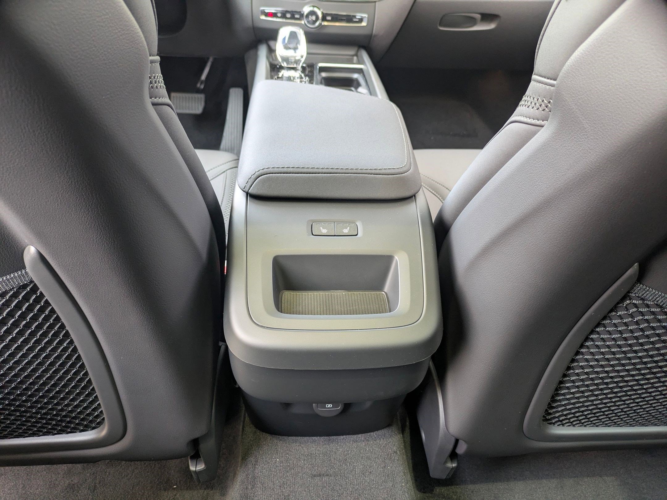 New 2026 Volvo XC60 B5 Plus w/ Protection Package Premier image 22