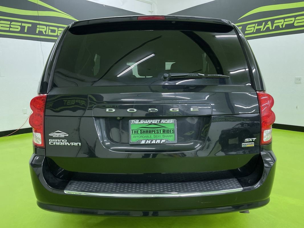 Used 2018 Dodge Grand Caravan SXT image 6