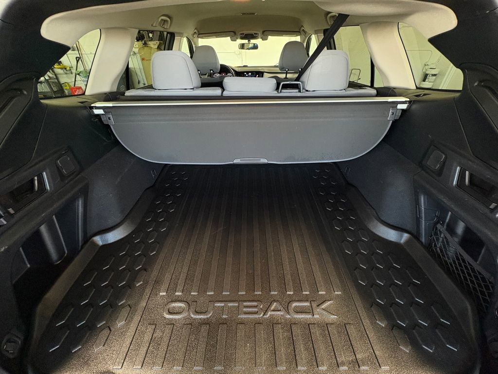 Used 2022 Subaru Outback Premium image 30