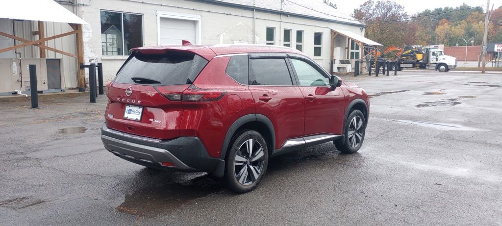 Used 2023 Nissan Rogue SL w/ SL Premium Package image 7