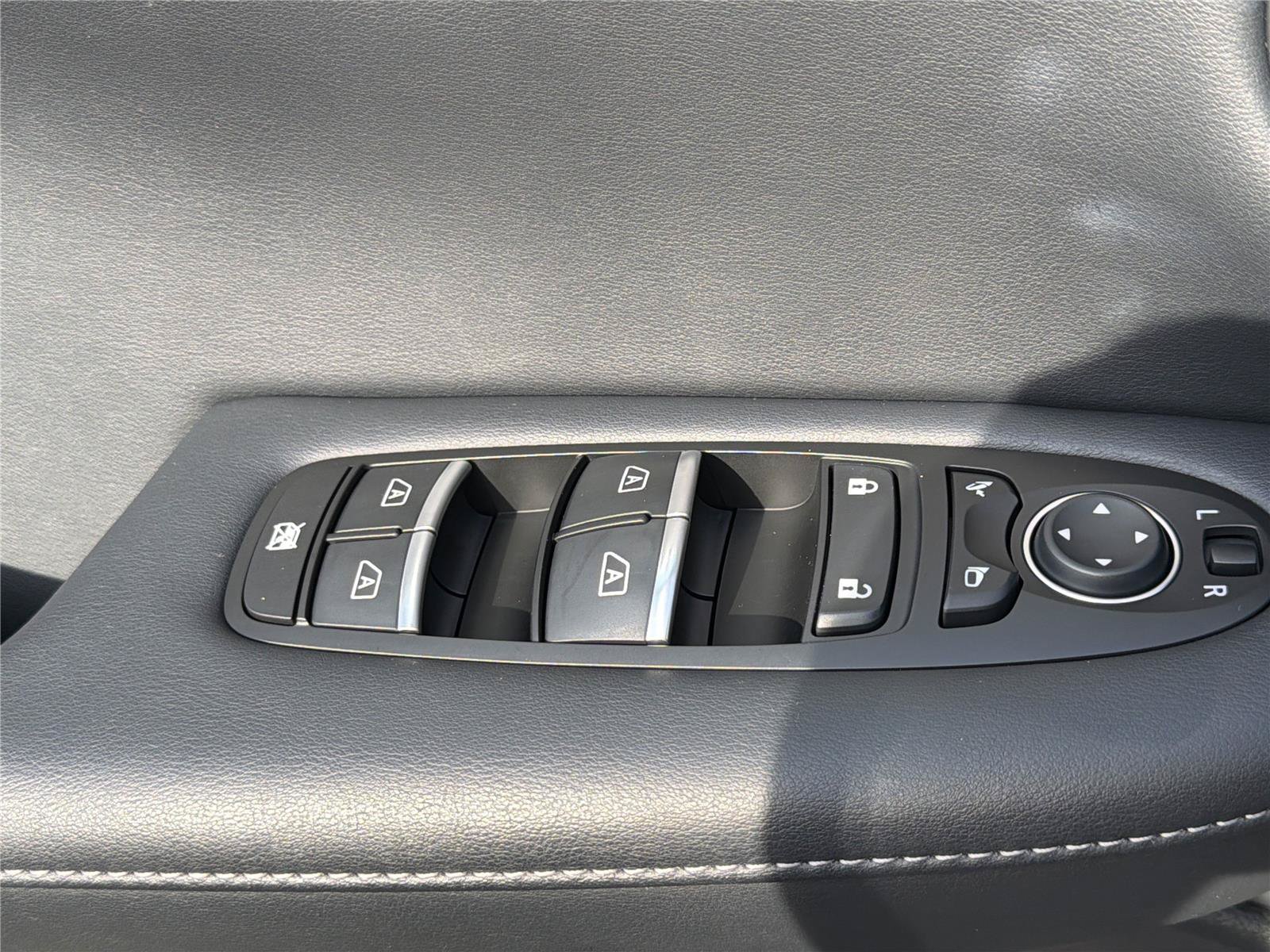 Used 2024 INFINITI QX50 Luxe AWD/4WD image 20