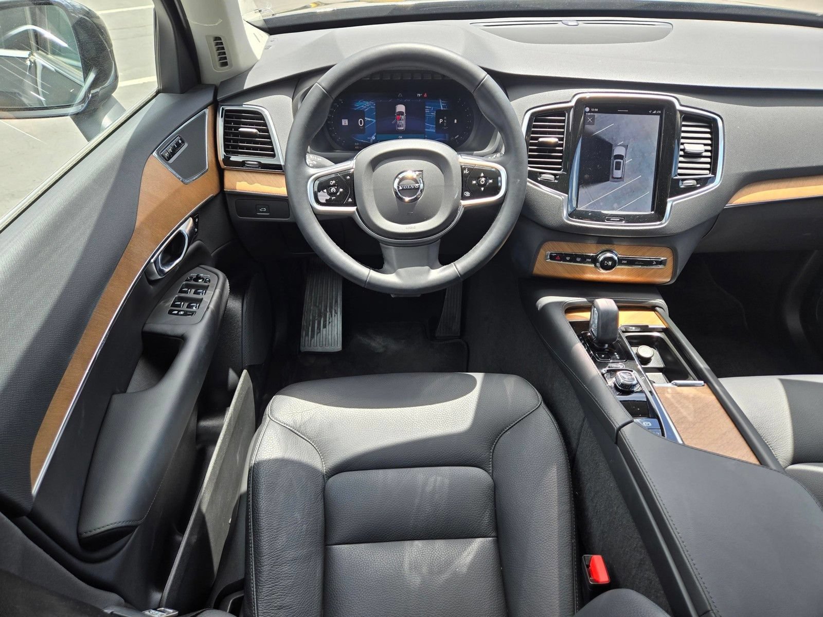 Certified 2025 Volvo XC90 B6 Plus AWD/4WD image 21