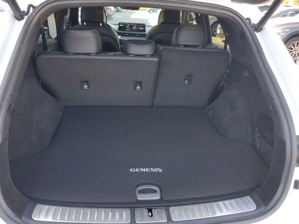 Used 2023 Genesis GV70 2.5T w/ Sport Prestige Package image 27