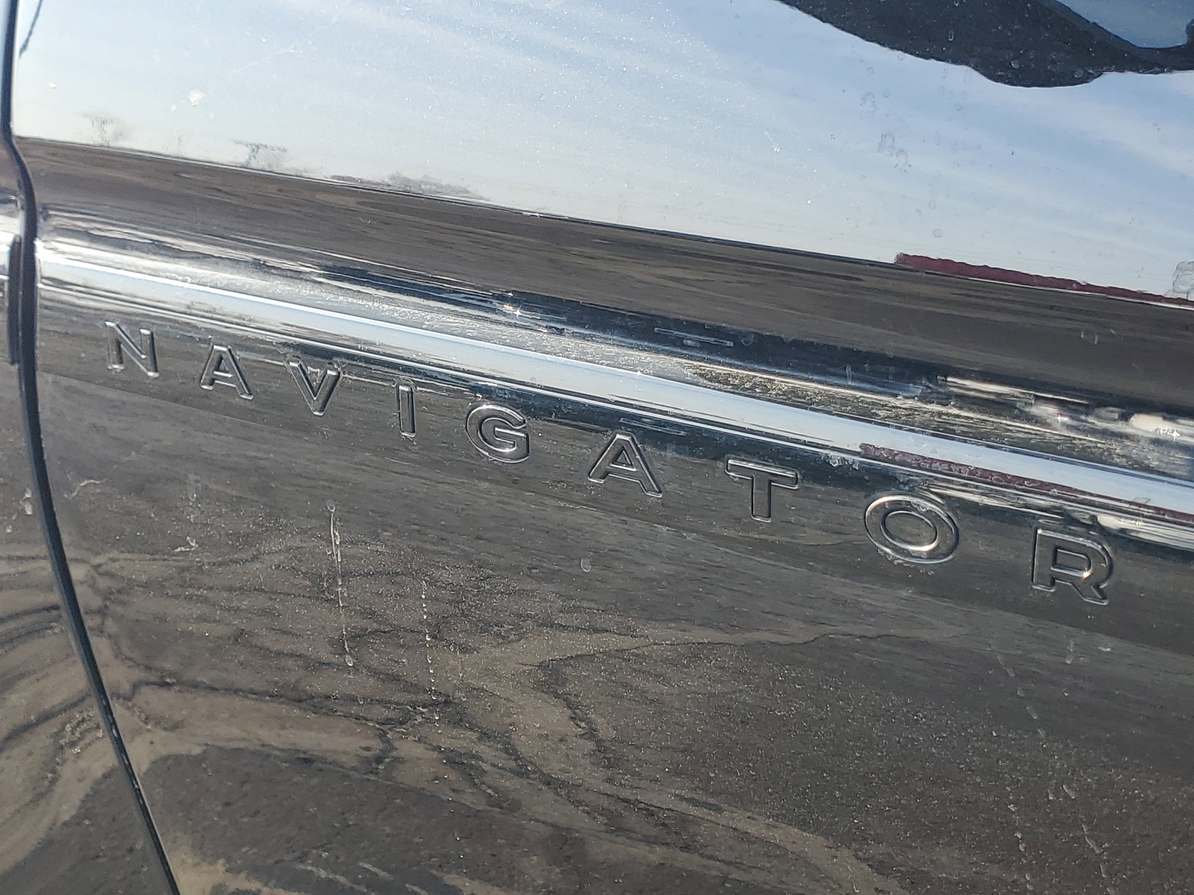 New 2025 Lincoln Navigator Reserve w/ Jet Appearance Package image 7