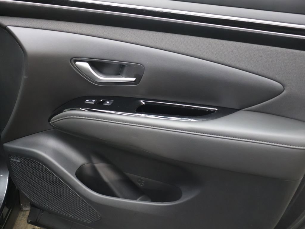 Used 2023 Hyundai Tucson Limited image 12