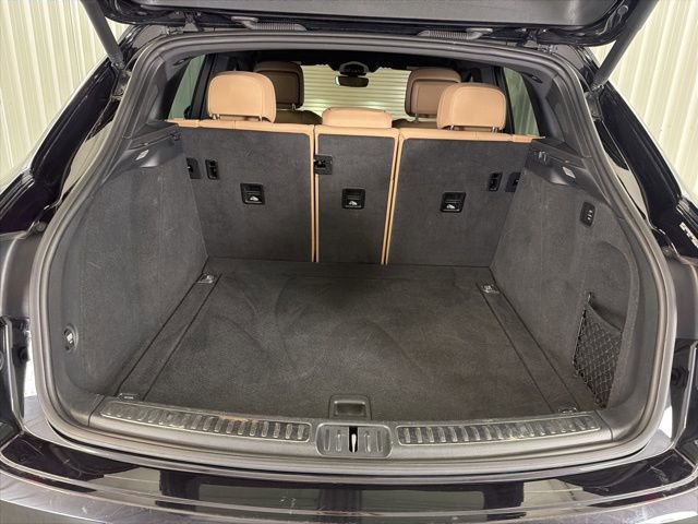 Used 2019 Porsche Macan AWD/4WD image 29