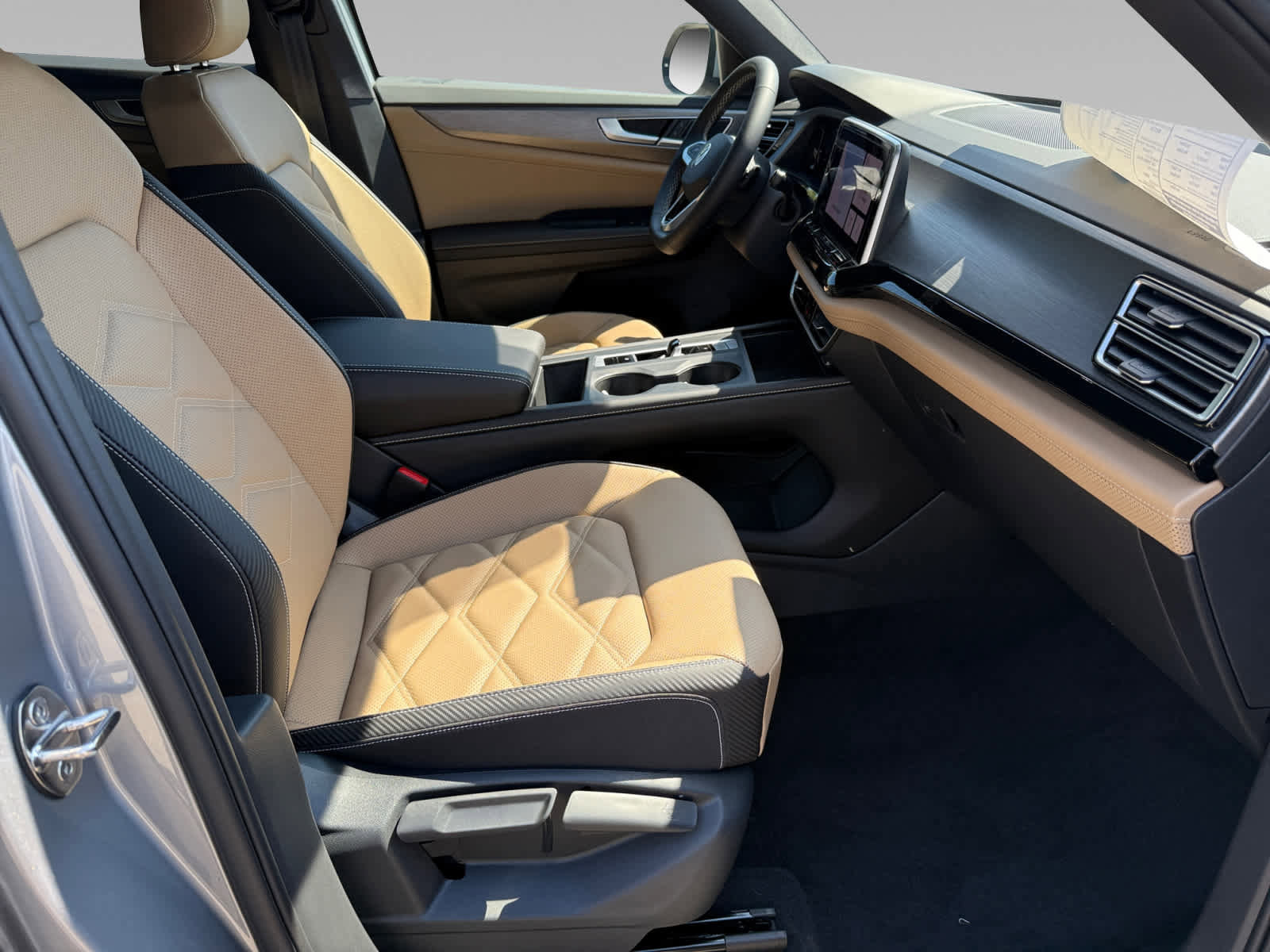 New 2026 Volkswagen Atlas Cross Sport SE image 9