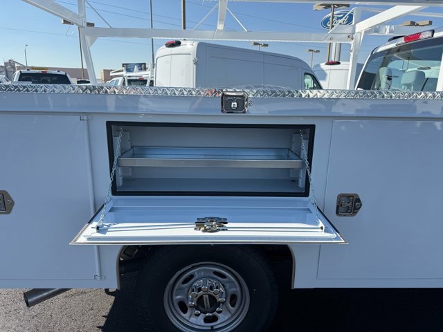 New 2026 Ford F250 XL w/ XL Chrome Package image 8